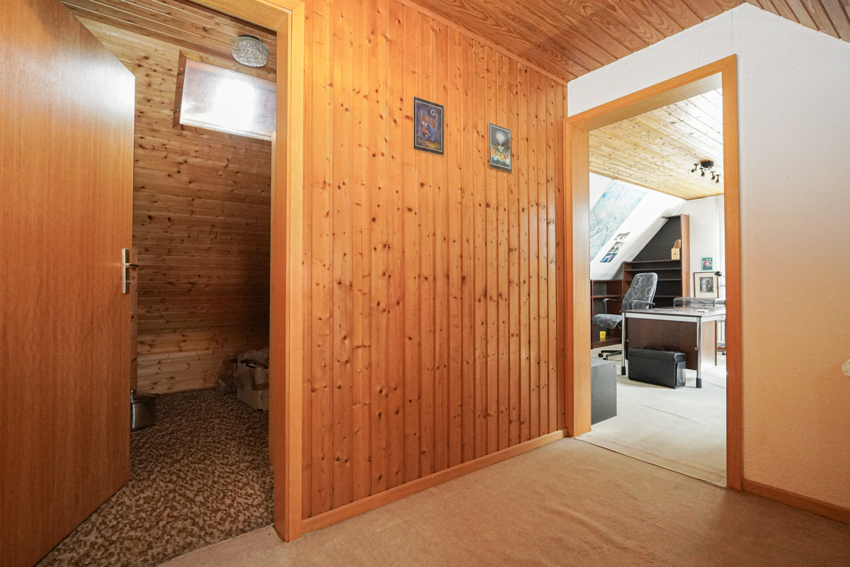 DG Flur mit ABstellraum