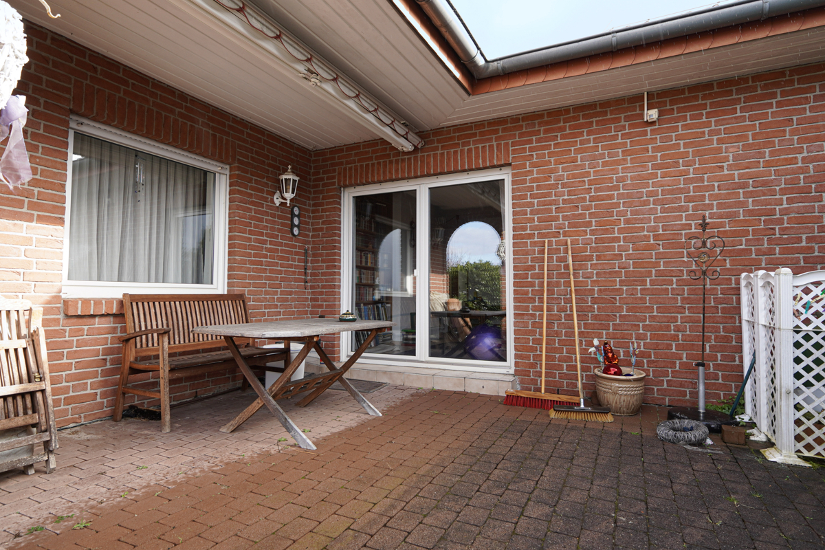 Teilüberdachte Terrasse