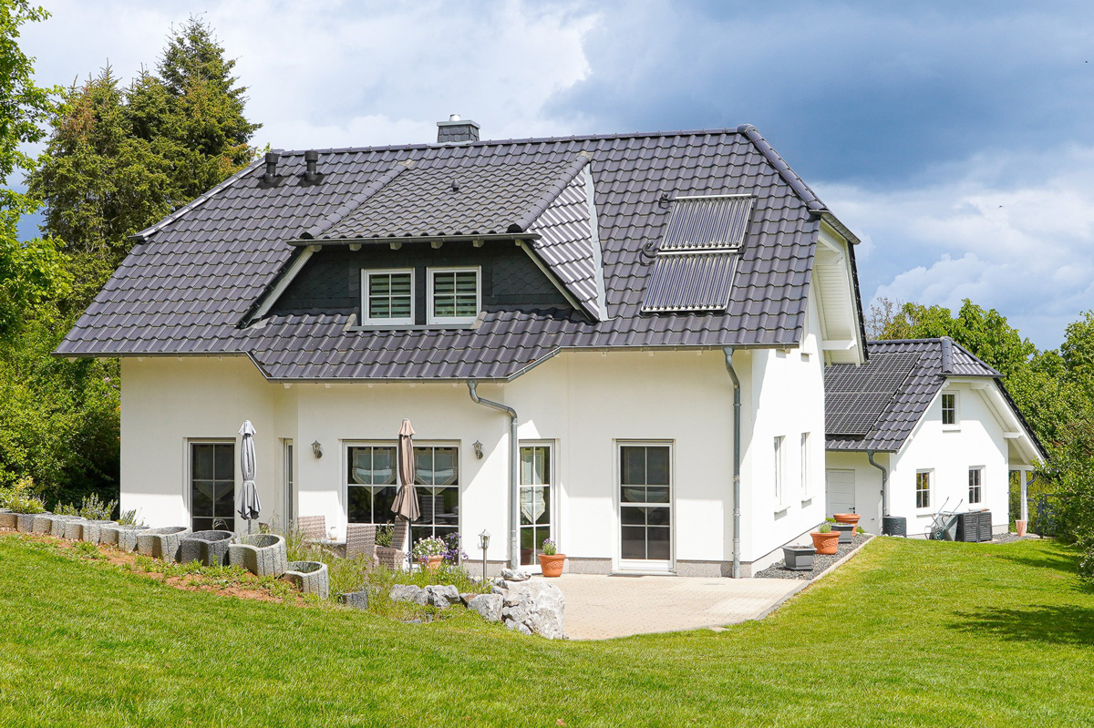 Wohnhaus Südwestansicht (2)!
