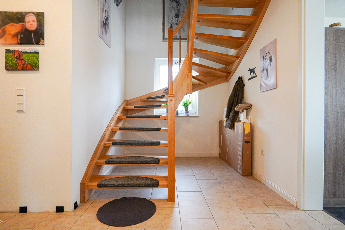 EG Treppe zum DG