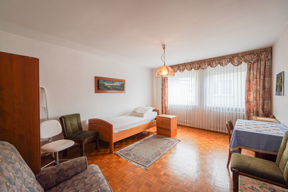 OG - Schlafzimmer 1