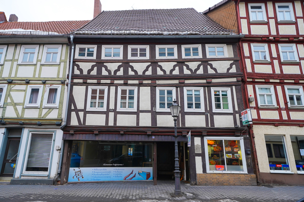 Straßenansicht vorne