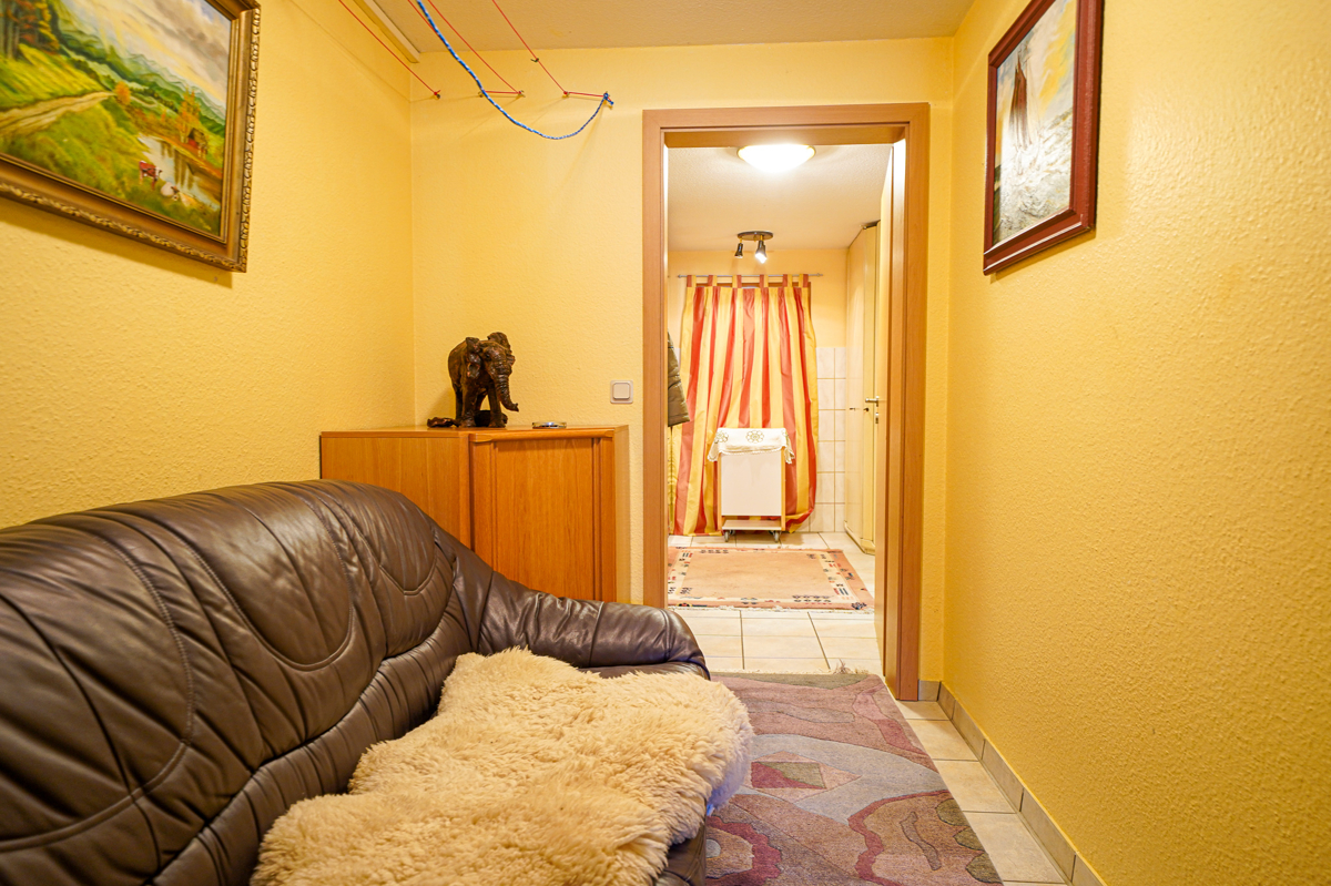 KG Treppenhaus und Flur (4)