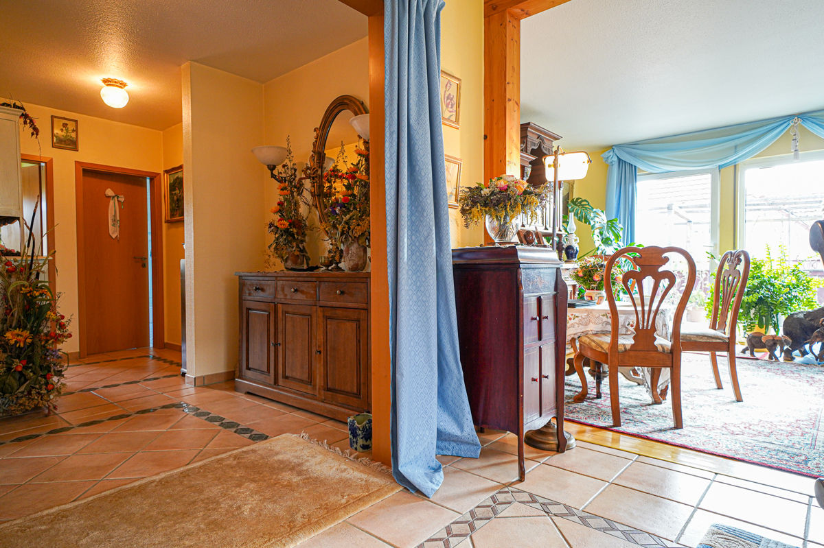 EG Flur und Wohnzimmer