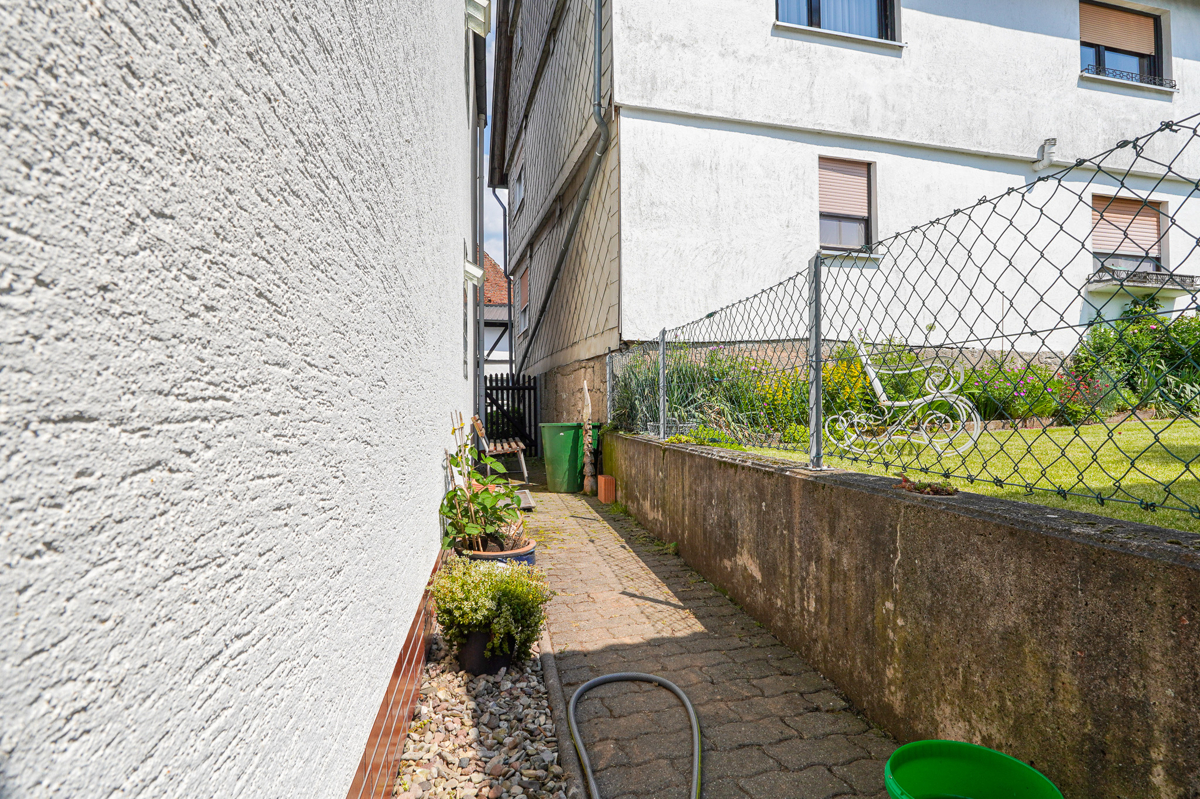 Nebeneingang zum Garten