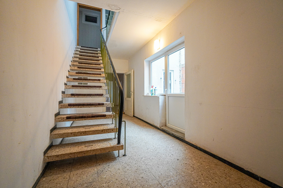 1.OG Treppenhaus (3)