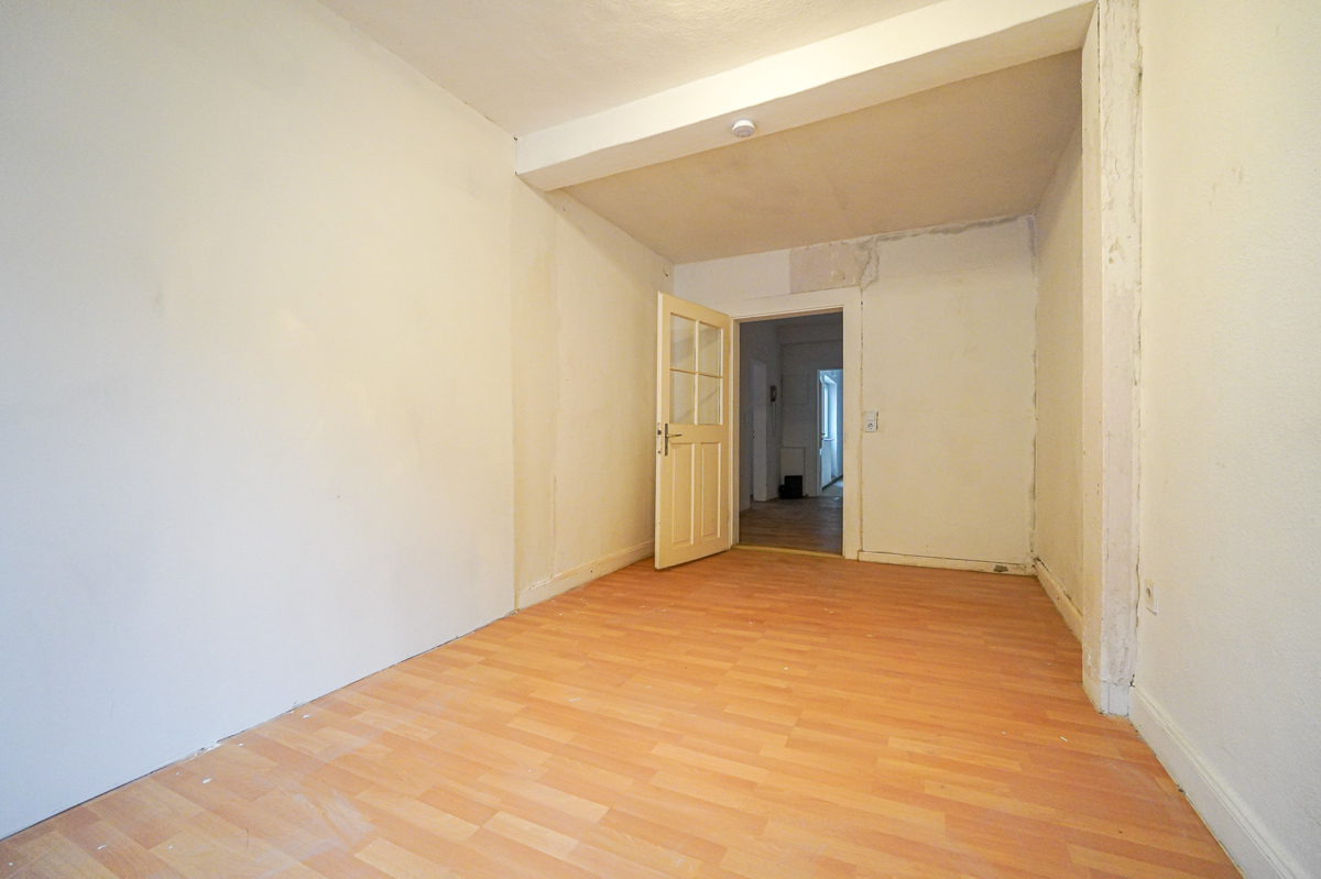 1.OG Schlafzimmer 2 (2)