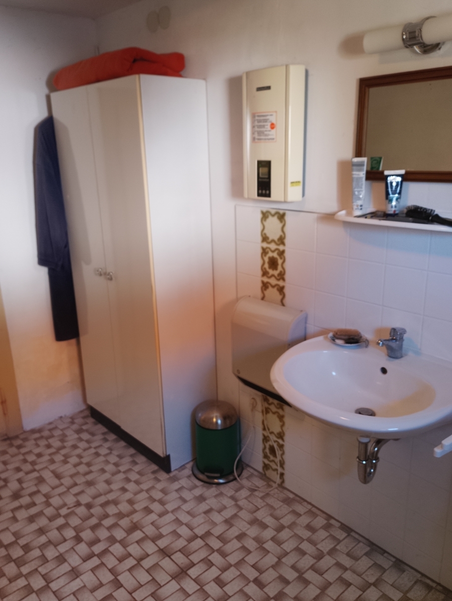 EG Bad Wanne Wschbecken