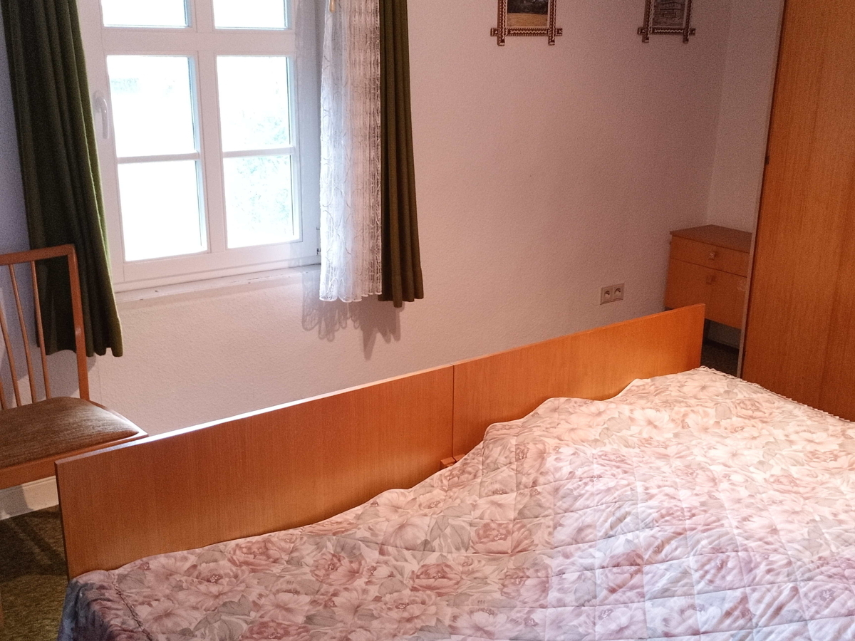 OG 2. Nebenhaus Schlafzimmer