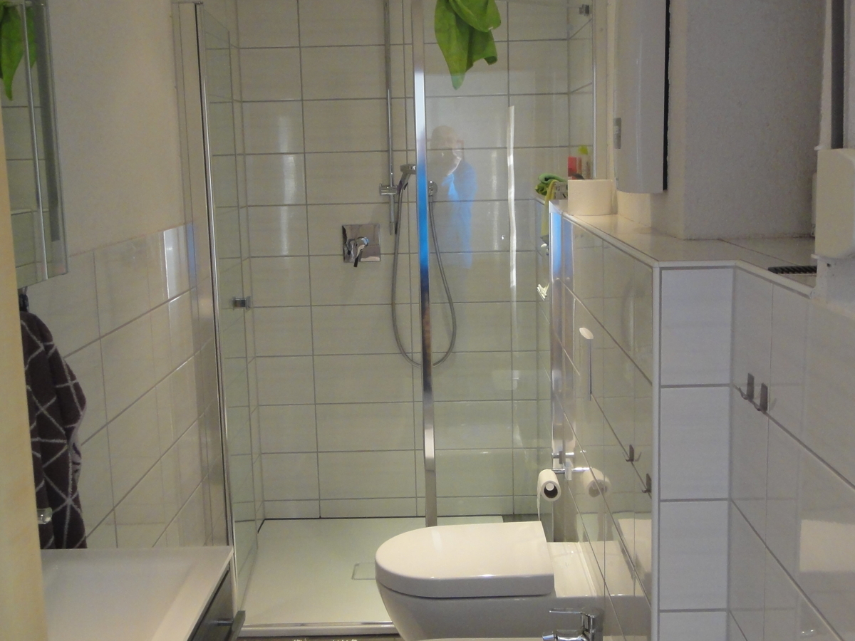 OG Bad Dusche WC Bidet (2)