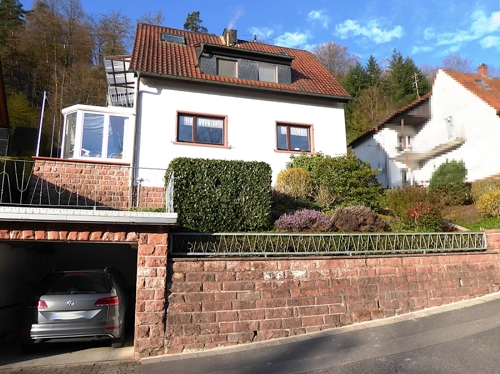 Hausansicht Straßenseite