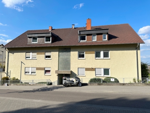 Straßenansicht Wohngebäude