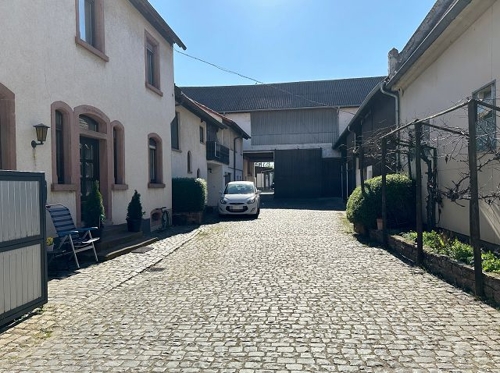 Hof- und Scheunenansicht