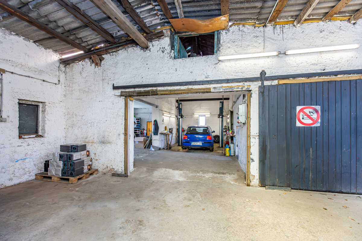 Garage 1