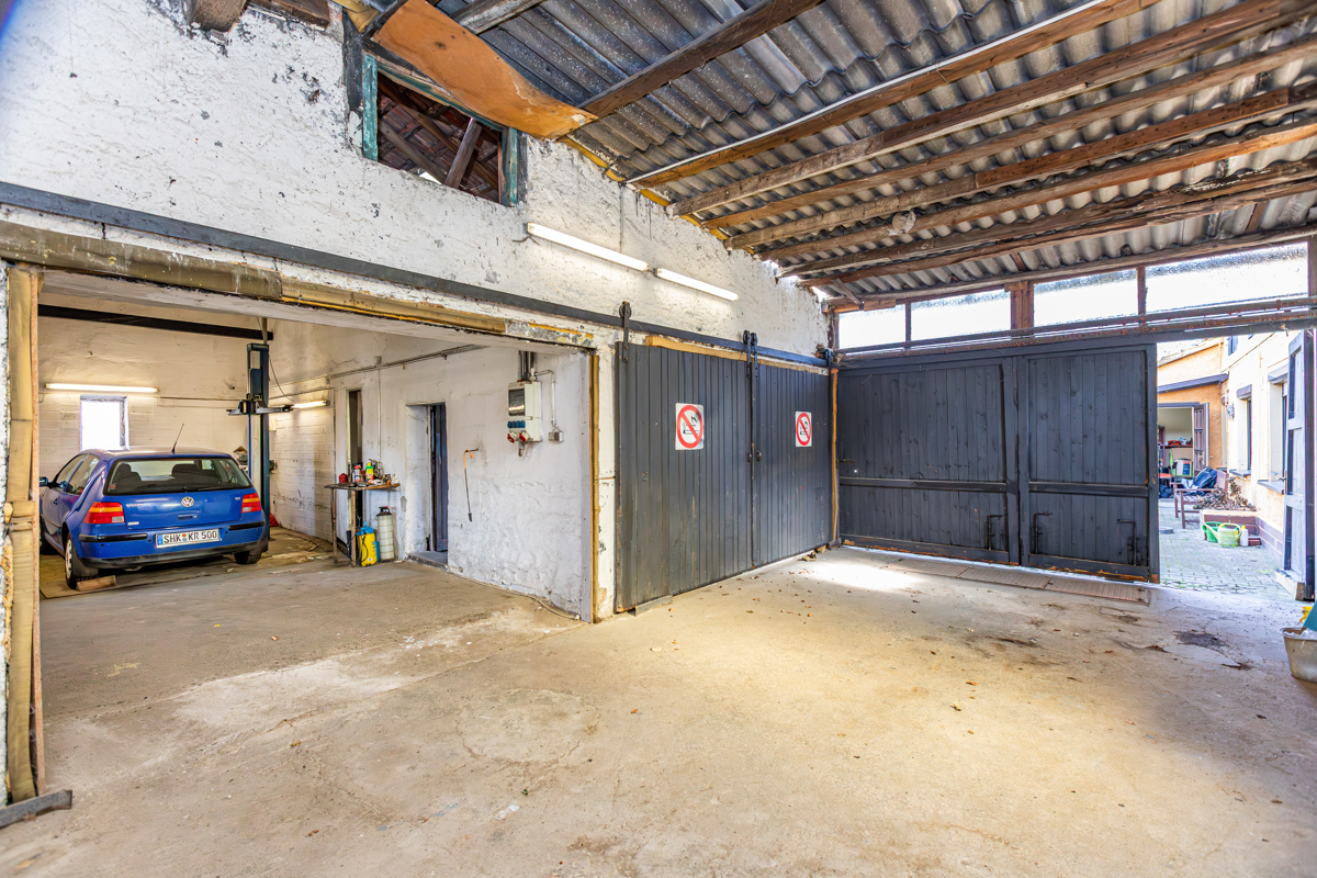 Garage 2