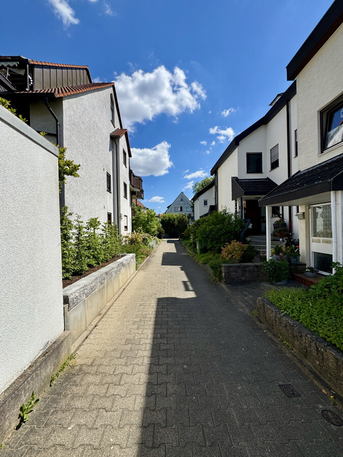 Zuweg zum Haus
