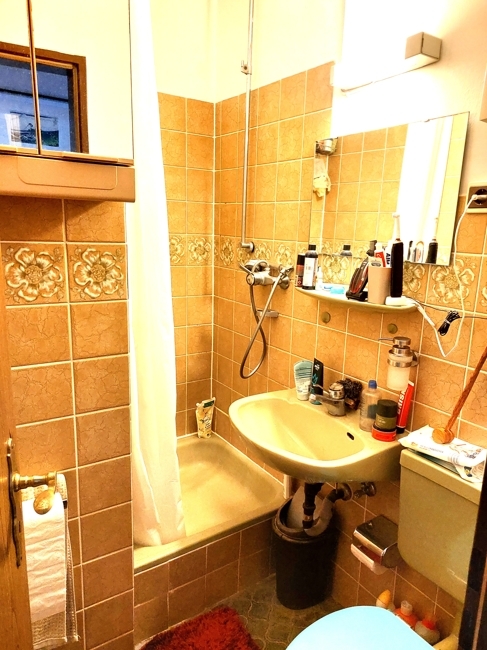 Bad mit Dusche