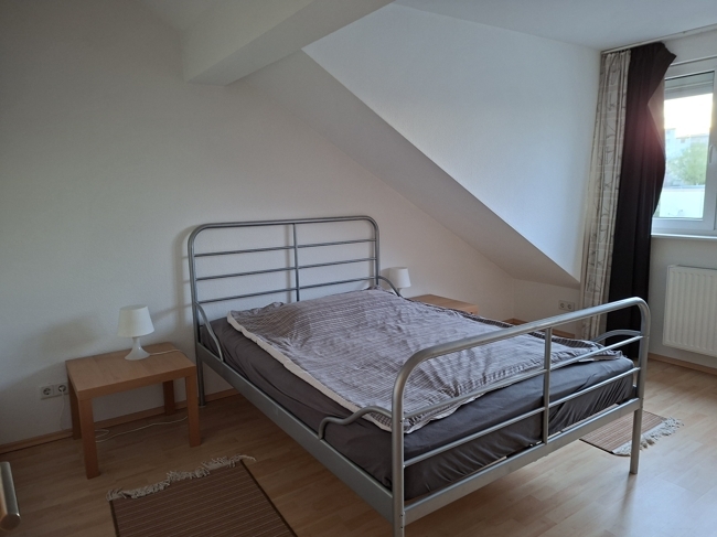 DG Schlafzimmer Ansicht 1