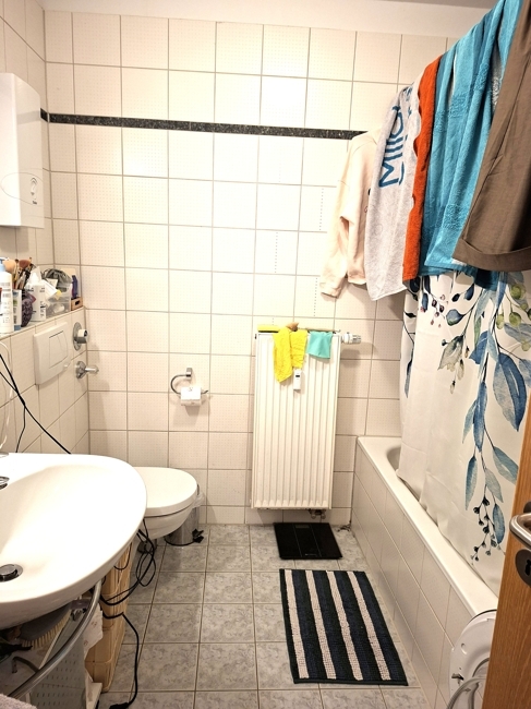 Bad mit Wanne