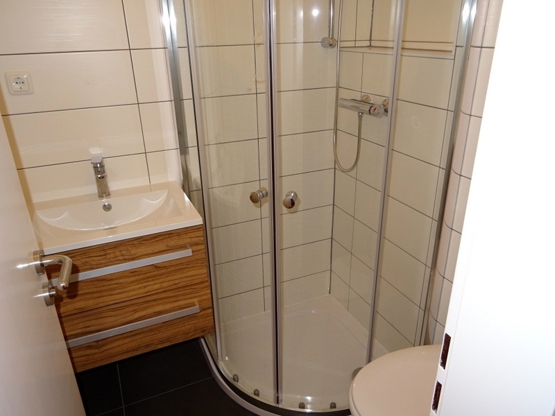 Bad mit Dusche