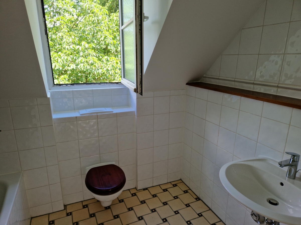Badezimmer ( unten )