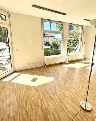 Ladenfläche zur Straße