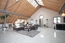 Wohnung komplett mit hellem Granitboden ausgestattet