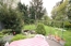Blick von der Terrasse in den Garten
