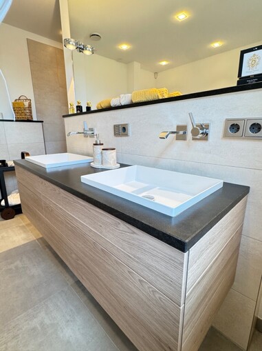 Badezimmer 1