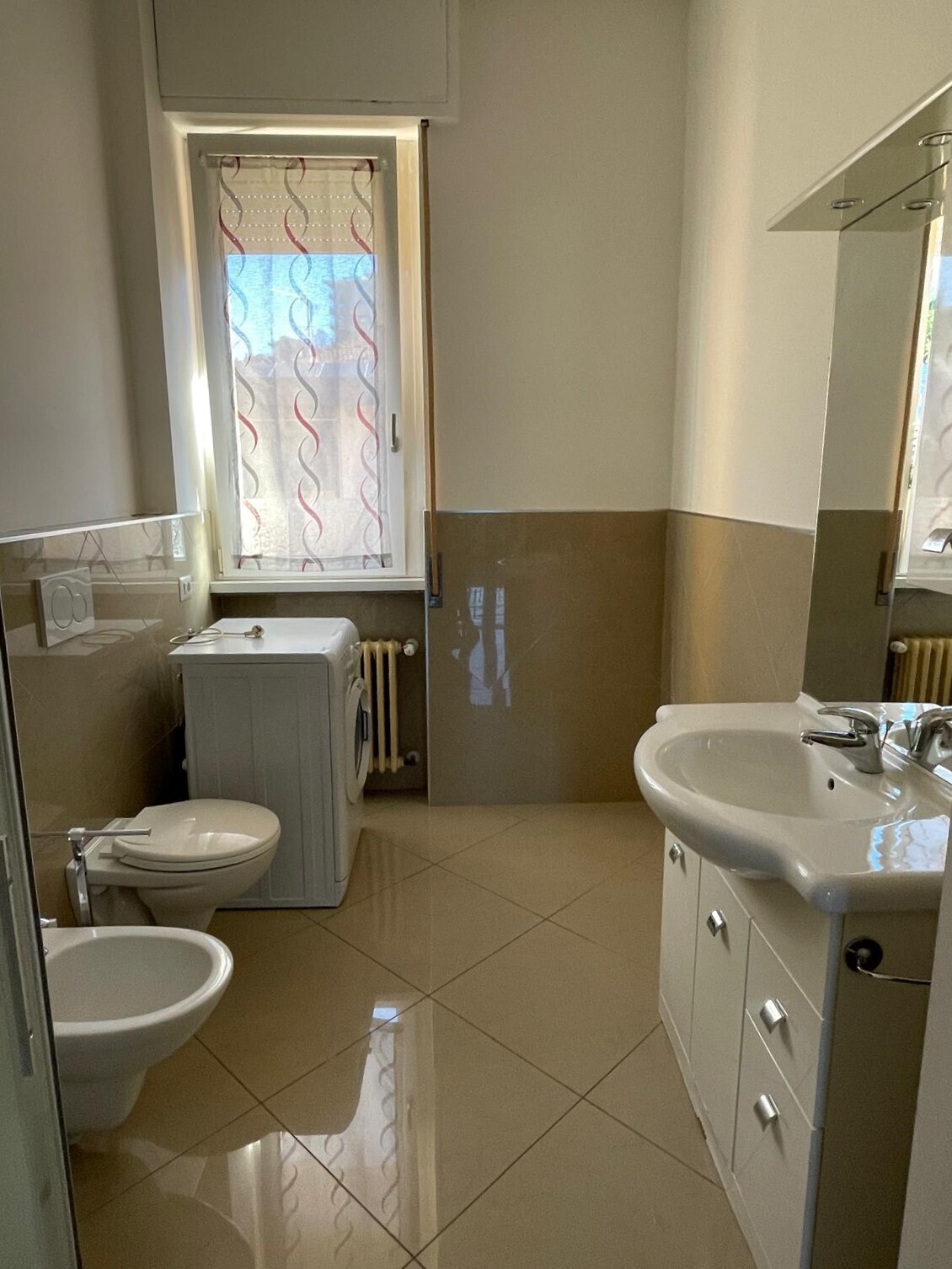 WhatsApp Image 2025-10-01 at 12.31.52 (4)