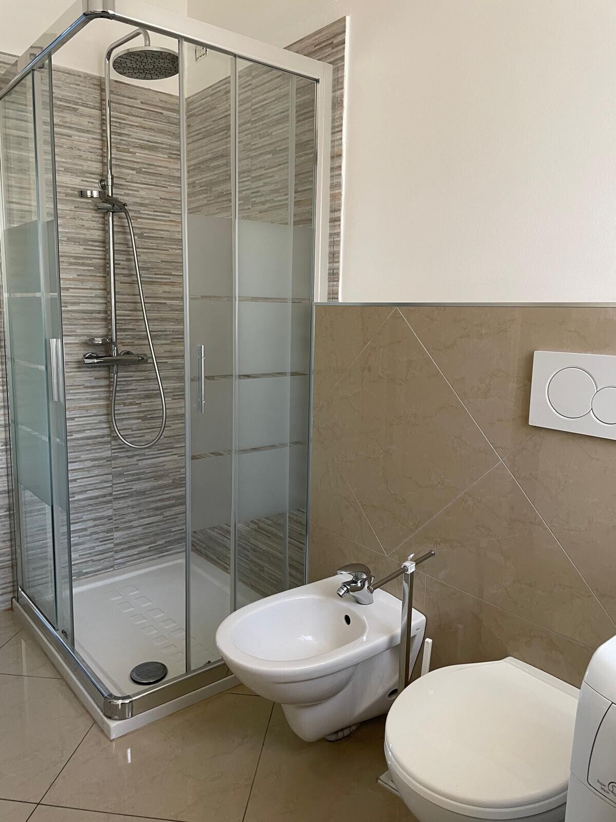 WhatsApp Image 2025-10-01 at 12.31.52 (7)