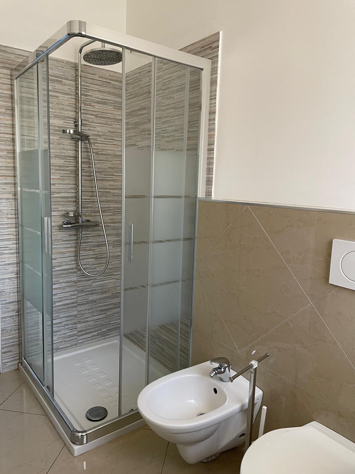 WhatsApp Image 2025-10-01 at 12.31.52 (6)