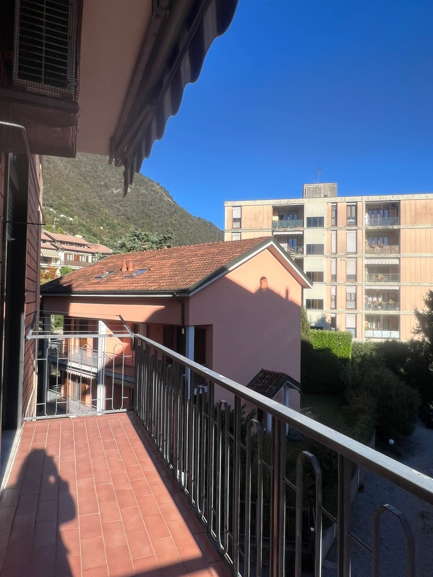 WhatsApp Image 2025-10-10 at 09.57.32 (2)