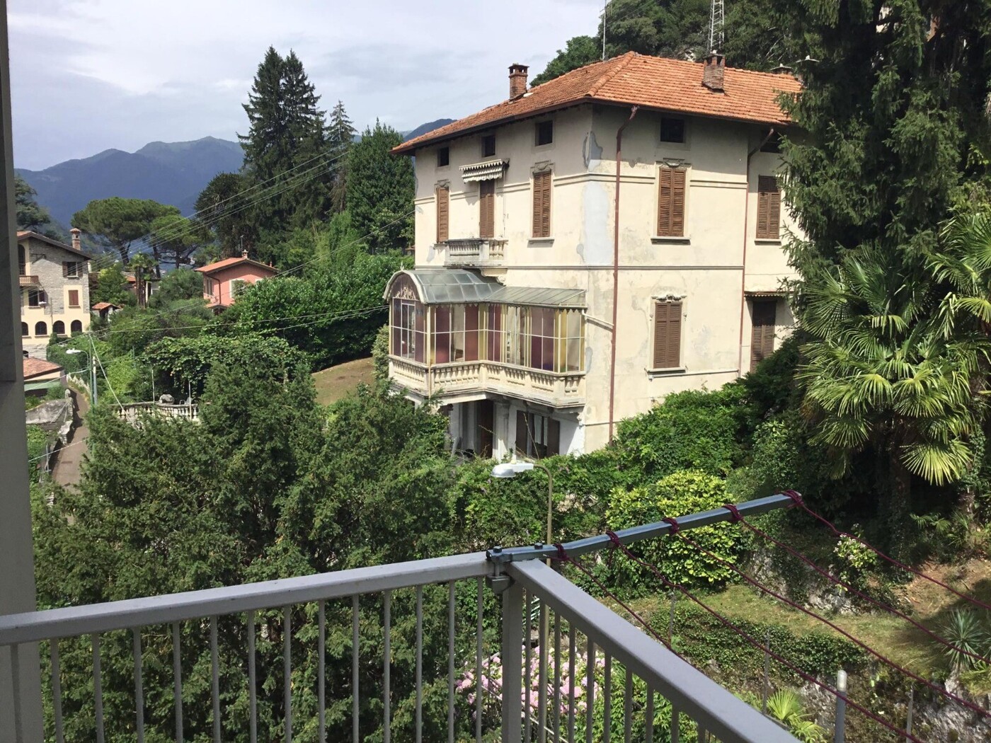 032be9f9-e762-4edd-9fc7-51d1657d70e2