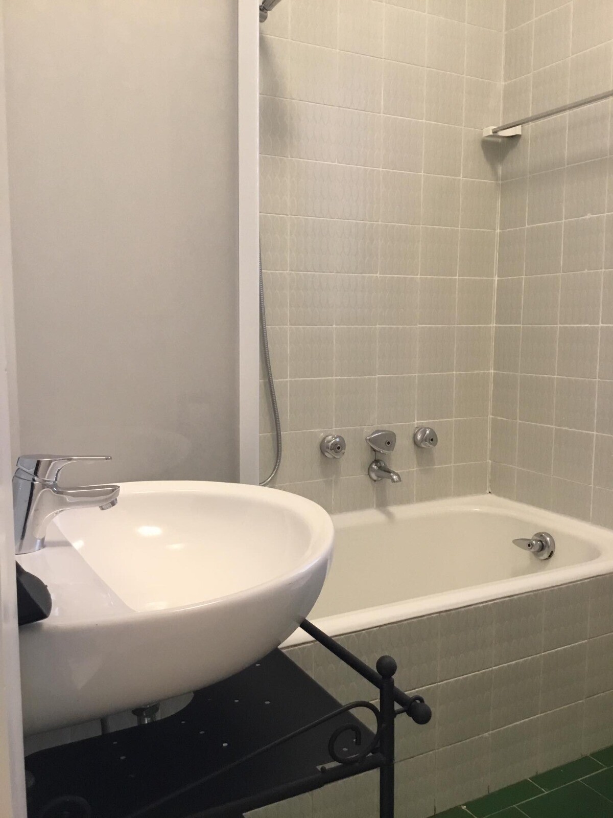 932af358-5848-41cb-9f61-854b5bc2a1f6