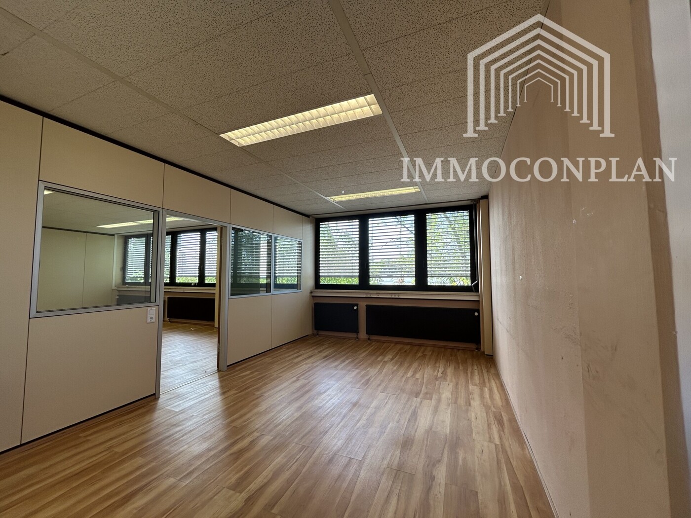 2.OG Linker Flügel hinten Links