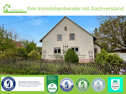 seitliche Hausansicht