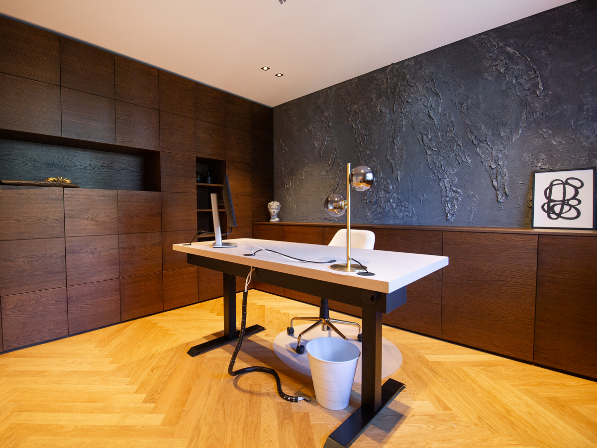 Büro EG
