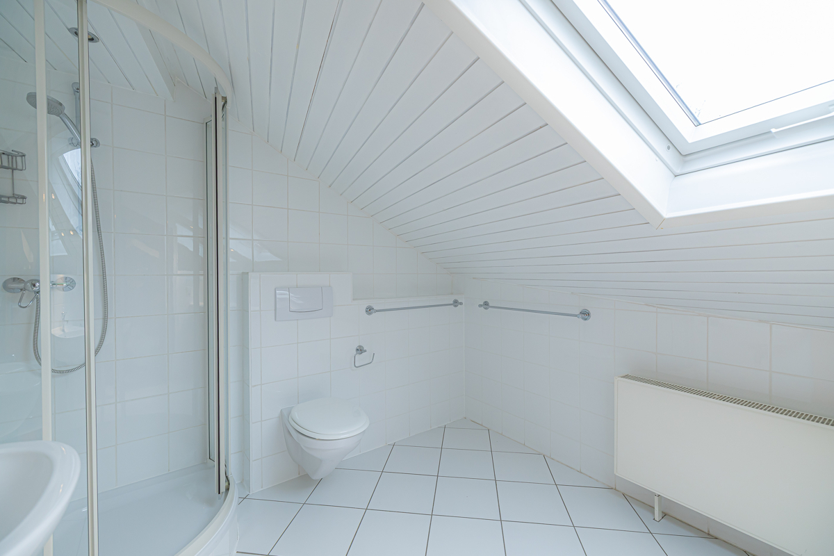 Badezimmer DG