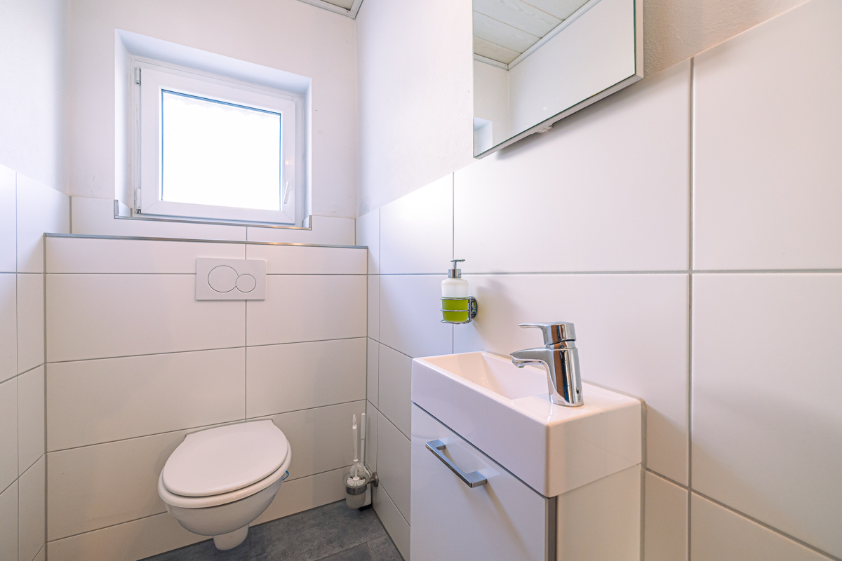 Gäste-WC EG
