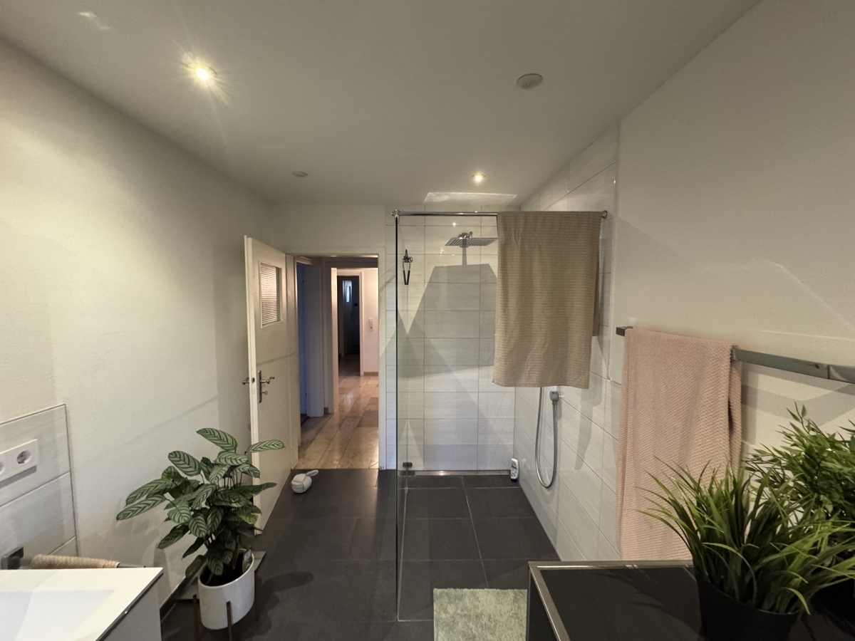 Badezimmer EG