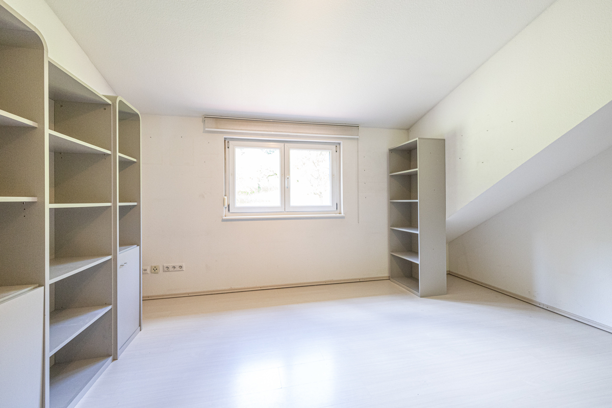 Schlafzimmer 2 DG 