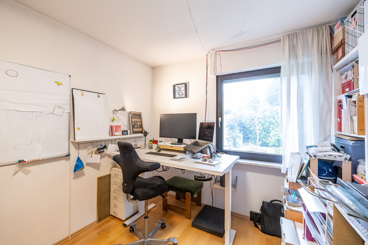 Büro oder Kinderzimmer