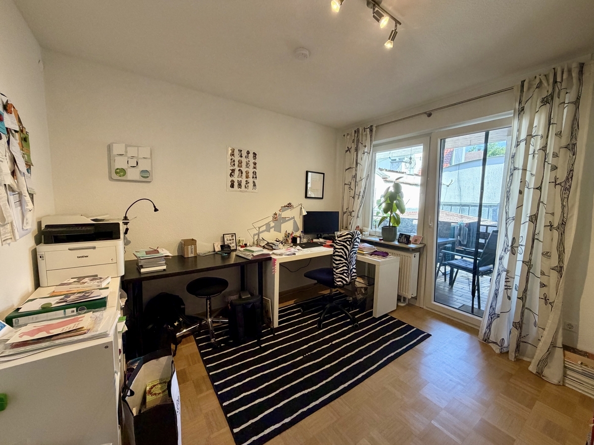 Büro 1