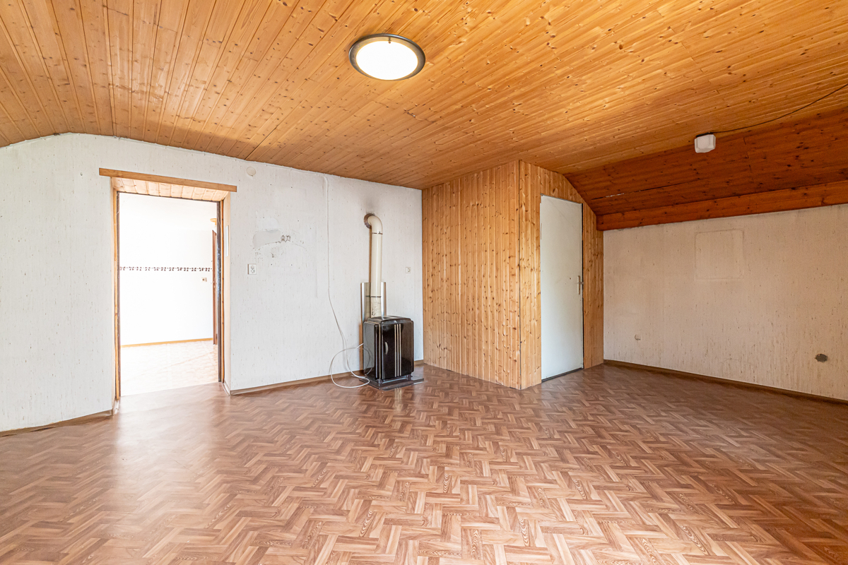 Schlafzimmer 1 DG mit WC