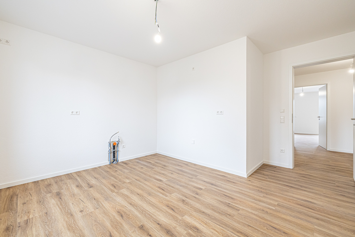 Esszimmer und Küche_Ansicht II