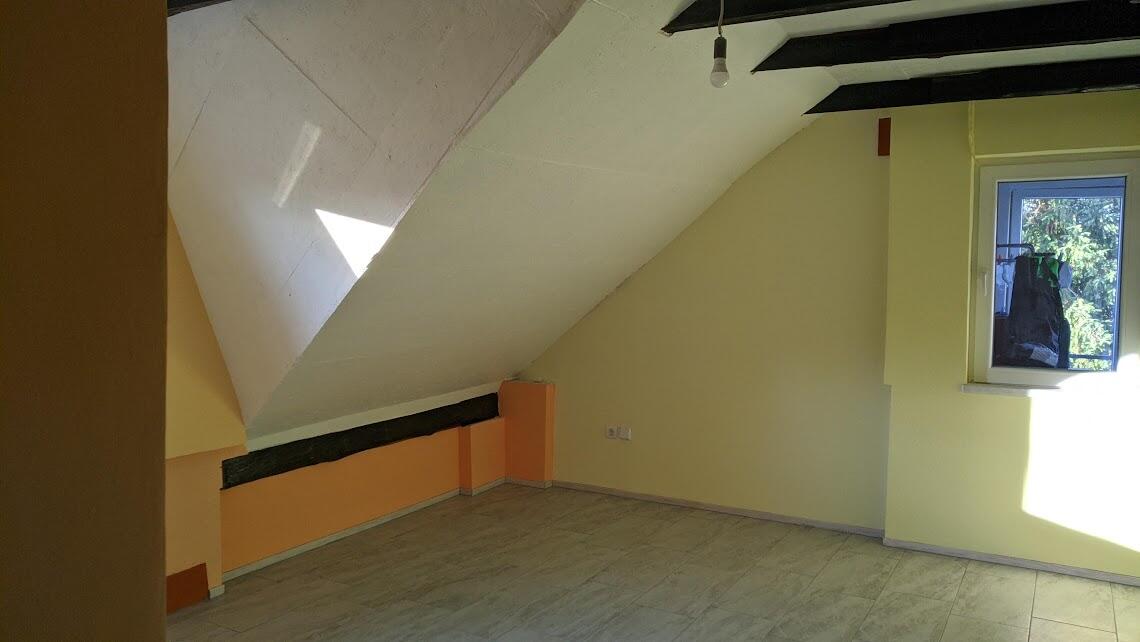 Naprodaj samostojna hiša s približno 180 m² bivalne površine v dveh etažah, le nekaj minut vožnje od Ptuja. - Slika 7