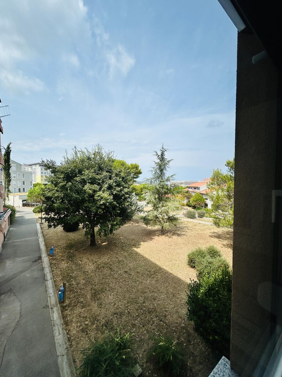 Izola - 2 sobno stanovanje za najem, popolnoma opremljeno - Slika 18