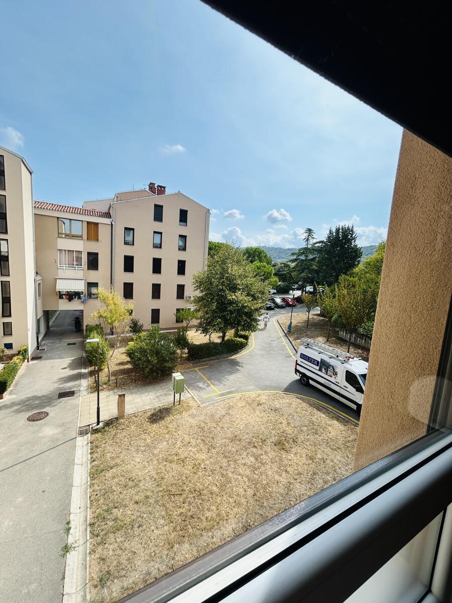 Izola - 2 sobno stanovanje za najem, popolnoma opremljeno - Slika 2
