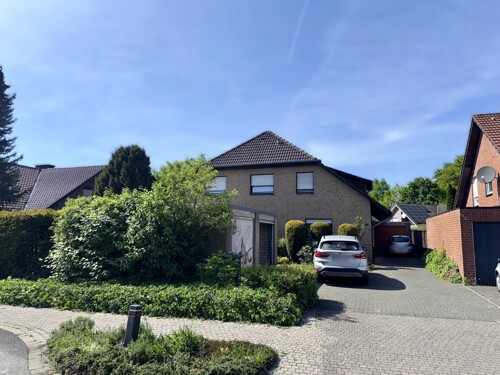 Straßenansicht